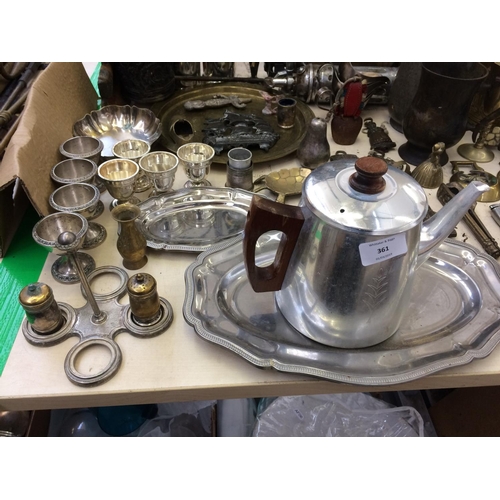 361 - A LARGE COLLECTION OF MIXED METALWARE TO INCLUDE VINTAGE CAR EXTINGUISHERS, PEWTER WARE, BRASS WARE,... 