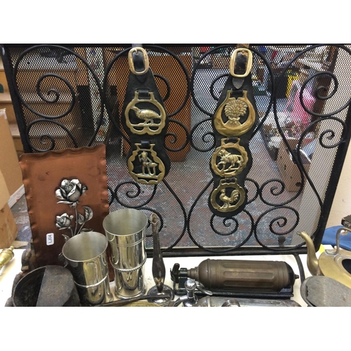 361 - A LARGE COLLECTION OF MIXED METALWARE TO INCLUDE VINTAGE CAR EXTINGUISHERS, PEWTER WARE, BRASS WARE,... 