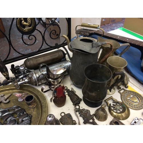 361 - A LARGE COLLECTION OF MIXED METALWARE TO INCLUDE VINTAGE CAR EXTINGUISHERS, PEWTER WARE, BRASS WARE,... 