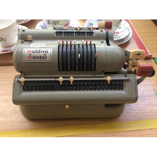 420A - MULDIVO MENTOR VINTAGE MECHANICAL CALCULATOR