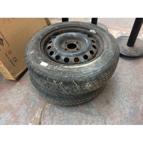 58 - A PAIR OF 4 STUD 14