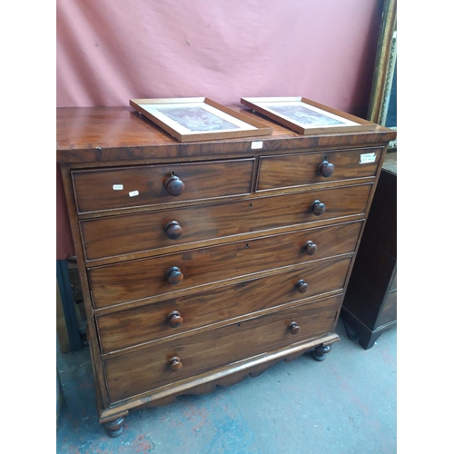 1113 - A GOOD QUALITY LARGE VICTORIAN MAHOGANY CHEST OF TWO SHORT AND FOUR LONG DRAWERS ON BUN FEET