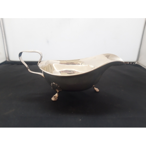 1091 - A HALLMARKED SILVER OF LONDON 1913 GRAVY BOAT