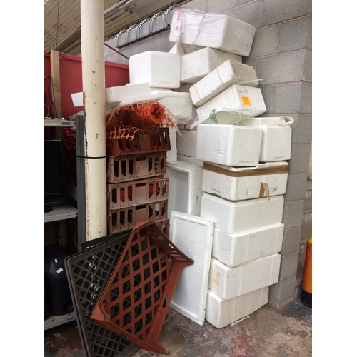 46 - A LARGE QUANTITY OF STORAGE BOXES TO INCLUDE PLASTIC AND POLYSTYRENE