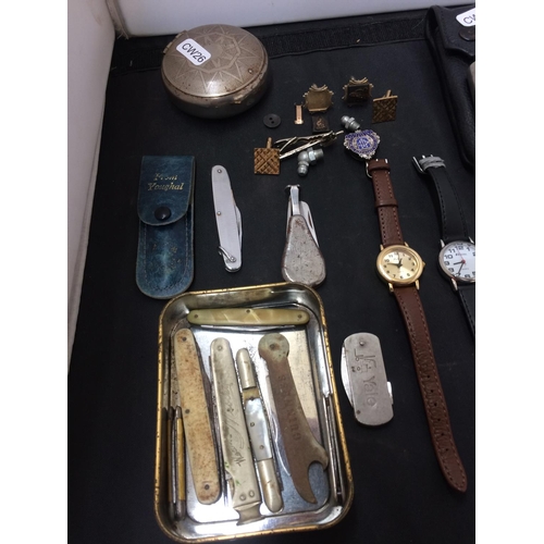 294 - A COLLECTION OF MIXED ITEMS TO INCLUDE THREE WATCHES, SELECTION OF PEN KNIVES, TOBACCO BOX AND A PEW... 