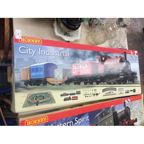 502 - BOXED AS NEW HORNBY CITY INDUSTRIAL OO GAUGE TRAIN SET (W/O)
