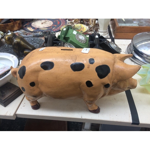 540 - VINTAGE STYLE LARGE CAST IRON PIG MONEY BOX