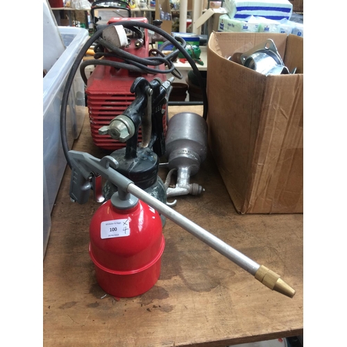 100 - FOUR ITEMS TO INCLUDE A RED CLARKE JUMBO AIR COMPRESSOR TOGETHER WITH TWO PAINT GUNS (ONE BINKS BULL... 