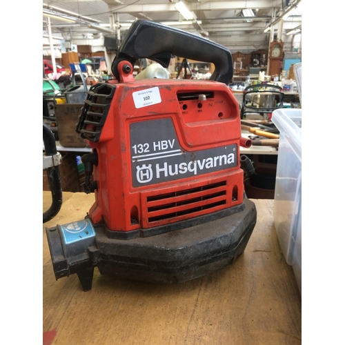 102 - A BLACK AND ORANGE HUSQVARNA 132 HBV PETROL LEAF BLOWER (FOR SPARES OR REPAIR)