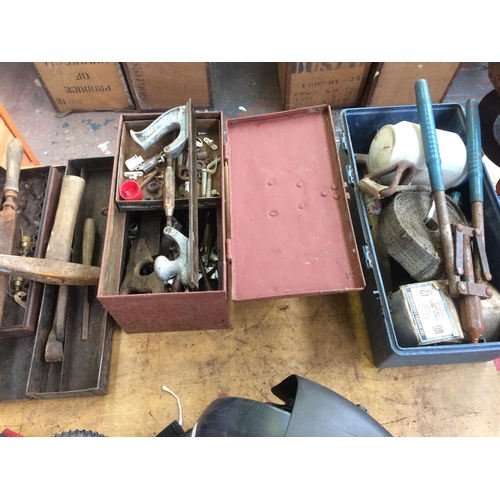 105 - FOUR ITEMS TO INCLUDE THREE METAL BOXES AND A PLASTIC BOX CONTAINING STONEMASONS HAMMER, LARGE POT R... 