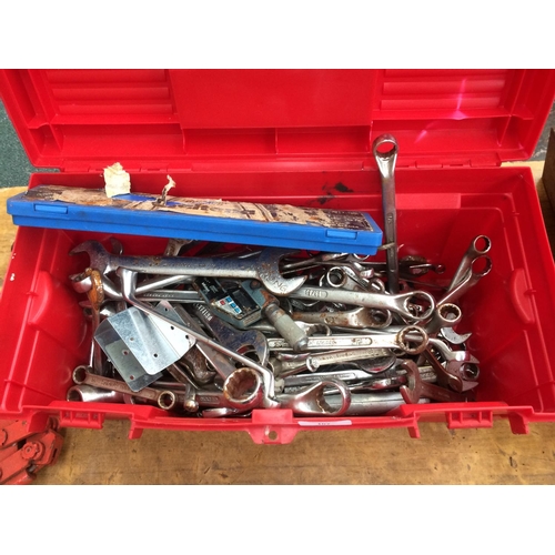 107 - A RED PLASTIC TOOL BOX CONTAINING BRITOOL, GEDORE AND OTHER SPANNERS