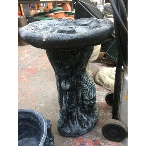 163 - BLACK PAINTED PEDESTAL GARDEN BIRD BATH WITH DUCK BASE