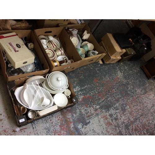 306 - SIX BOXES AND TWO BAGS CONTAINING MIXED CERAMICS AND GLASSWARE TO INCLUDE CUPS AND SAUCERS, KITCHENW... 