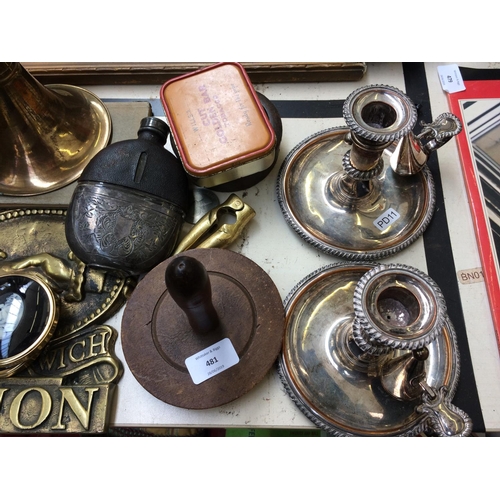 481 - A COLLECTION OF MIXED ITEMS TO INCLUDE A VINTAGE OAK COFFEE GRINDER, BRASS 'NORWICH UNION INSURANCE'... 