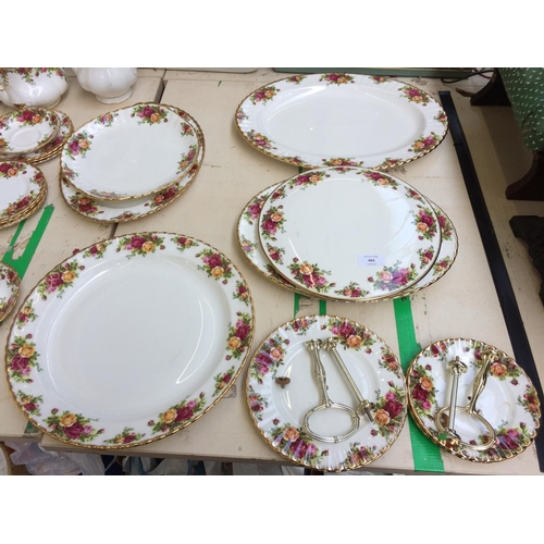 483 - APPROXIMATELY 170 PIECES OF ROYAL ALBERT OLD COUNTRY ROSES DINNERWARE