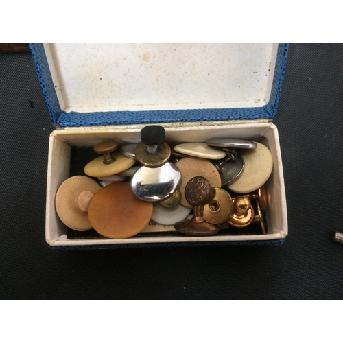 533 - A BOX CONTAINING COLLECTIBLE ITEMS TO INCLUDE A 9CT GOLD GENTS WATCH, VINTAGE ROTARY WATCH, THREE PO... 