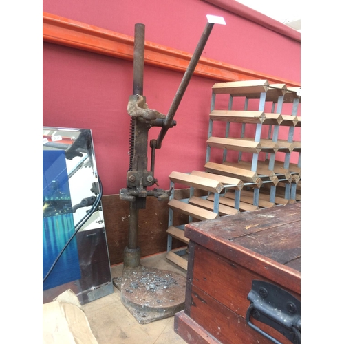 60 - A VINTAGE CAST IRON DRILL STAND