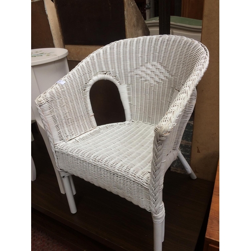 657 - A LLOYD LOOM STYLE WHITE PAINTED BEDROOM CHAIR