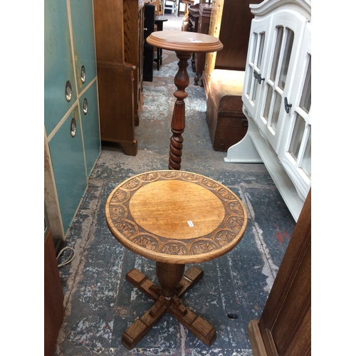 642 - TWO ITEMS TO INCLUDE A SMALL CARVED OAK ROUND SIDE TABLE AND AN OAK JARDINIERE STAND