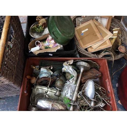 278 - TWO BOXES AND TWO WICKER BASKETS CONTAINING MIXED ITEMS TO INCLUDE METALWARE, ORNAMENTS, SMALL LEATH... 