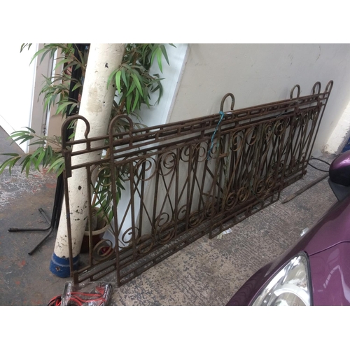 29 - A THREE PIECE METAL ORNATE DRIVEWAY GATE SET, ONE MEASURING APPROX 39