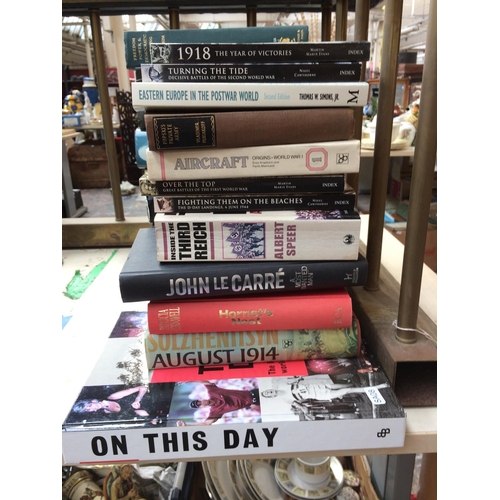 303 - A COLLECTION OF VINTAGE BOOKS TO INCLUDE 1980 YEAR OF VICTORIES, SECOND WORLD WAR, THIRD REICH, D-DA... 