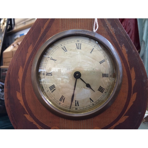 435 - AN EDWARDIAN INLAID MAHOGANY LYRE HARP SHAPED MANTLE CLOCK