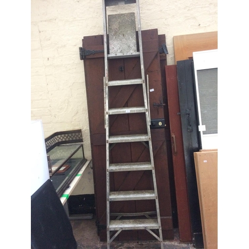 92 - A SET OF HEAVY DUTY SIX STEP ALUMINIUM STEP LADDERS