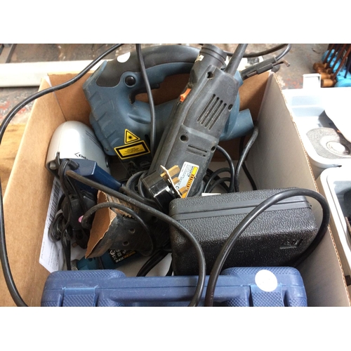 122 - TWO ITEMS TO INCLUDE A BOX CONTAINING POWER CRAFT PS750L ELECTRIC JIGSAW, WORKZONE COMBI TOOL, CHALL... 