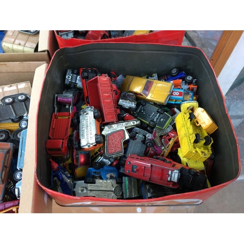 380 - TWO BOXES CONTAINING COLLECTORS DIECAST MODEL CARS TO INCLUDE CORGI, MATCHBOX ETC