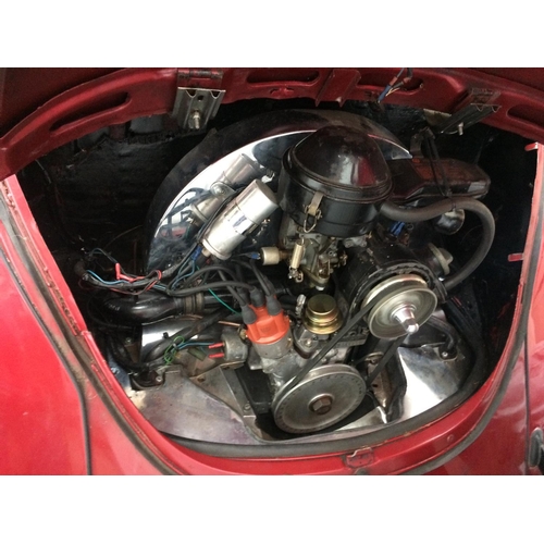 44 - A CLASSIC RED 1971 VW BEETLE 2 DOOR SALOON, 1600CC AIR COOLED PETROL, FOUR SPEED MANUAL GEARBOX, TEN... 