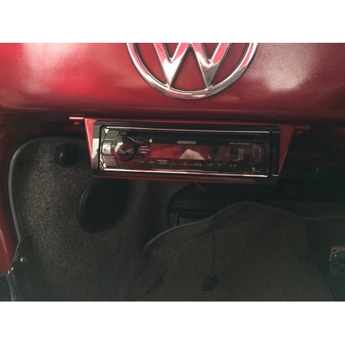 44 - A CLASSIC RED 1971 VW BEETLE 2 DOOR SALOON, 1600CC AIR COOLED PETROL, FOUR SPEED MANUAL GEARBOX, TEN... 