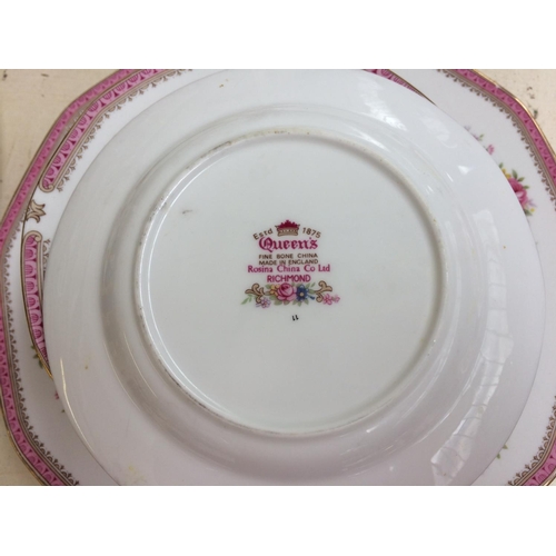 512 - A 53 PIECE QUEEN'S ROSINA RICHMOND DINNER SET