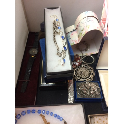 553 - TWO BOXES CONTAINING ASSORTED JEWELLERY AND WATCHES