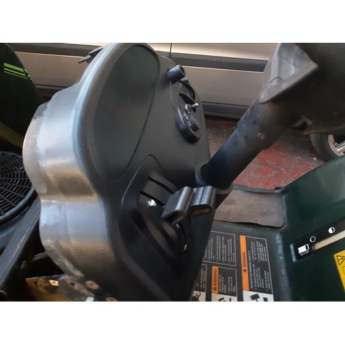 32 - A GREEN BOLENS 16 HYDRO RIDE ON TRACTOR LAWNMOWER, BRIGGS AND STRATTON ENGINE, ELECTRIC START, NEW B... 