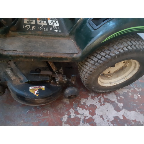 32 - A GREEN BOLENS 16 HYDRO RIDE ON TRACTOR LAWNMOWER, BRIGGS AND STRATTON ENGINE, ELECTRIC START, NEW B... 