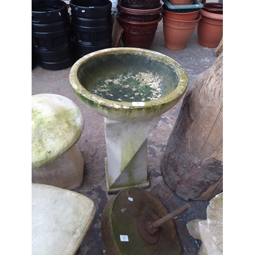 215 - A CAST STONE PEDESTAL BIRD BATH - MEASURING APPROX. HEIGHT 72CM X DIAMETER 44CM