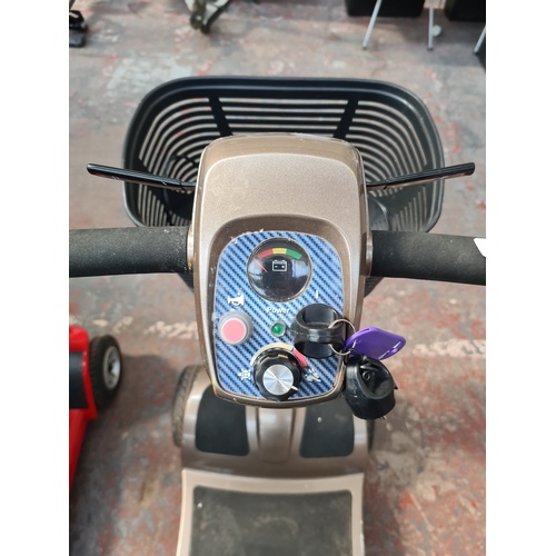 33 - A 'K FOR U' K-LITE MOBILITY SCOOTER WITH USER MANUAL, CHARGER AND KEY