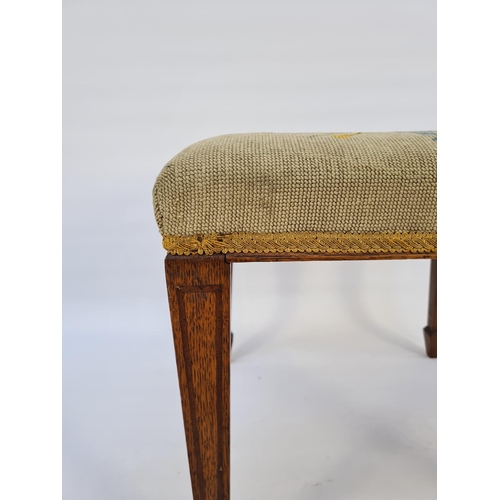 53 - AN EDWARDIAN INLAID OAK FRAMED SQUARE FOOTSTOOL WITH TAPESTRY UPHOLSTERED TOP ON TAPERED SUPPORTS - ... 