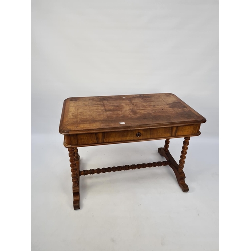 67 - A VICTORIAN WALNUT WRITING TABLE WITH SINGLE DRAWER AND BOBBIN TURNED LEGS AND LOWER BOBBIN STRETCHE... 