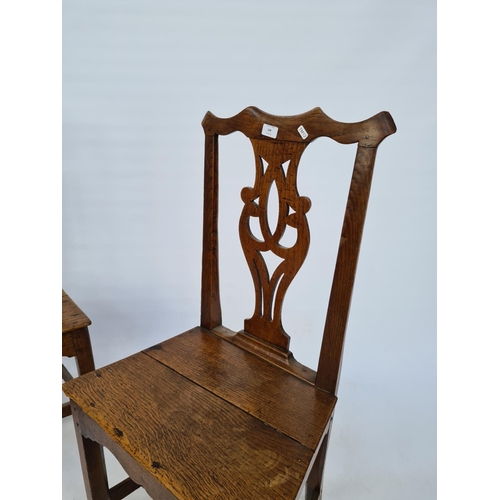 38 - A PAIR OF LATE 18TH CENTURY HEPPLEWHITE STYLE OAK COUNTRY COTTAGE DINING CHAIRS WITH LOWER STRETCHER... 