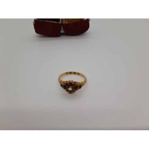 65 - A VICTORIAN HALLMARKED BIRMINGHAM 18CT GOLD LADIES RING WITH INSET DIAMANTE STONE AND SURROUNDING AM... 