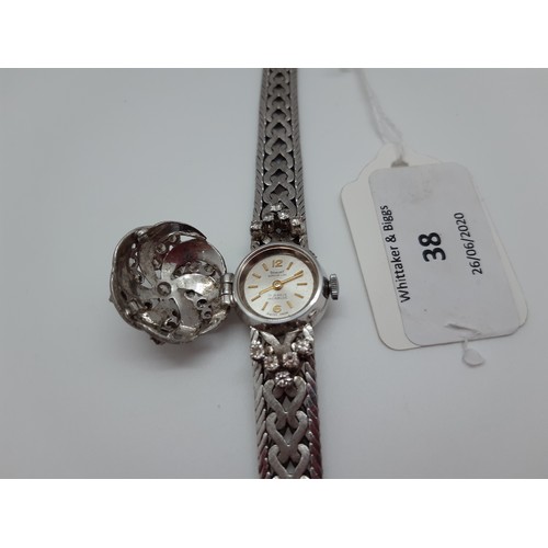 38 - AN IMPRESSIVE VINTAGE BENEDICT SUPE DE LUXE 17 JEWEL INCABLOC LADIES COCKTAIL WATCH WITH 18CT WHITE ... 