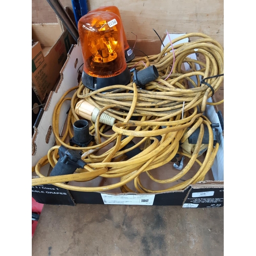 328 - A BOX CONTAINING TWO ORANGE SAFETY VEHICLE WARNING LIGHTS AND 110V LIGHT CABLES