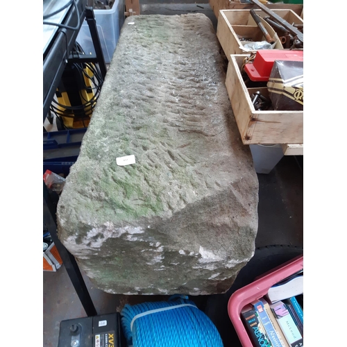 437 - AN 18TH CENTURY HEAVY SANDSTONE TROUGH -MEASURING APPROX. 3'4