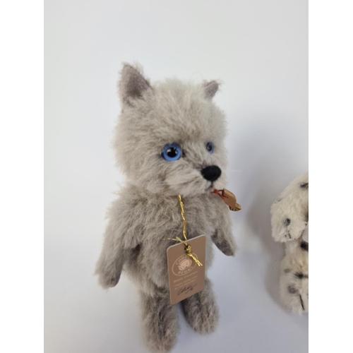 230 - FOUR CHARLIE BEARS SOFT TOYS TO INCLUDE A MINIMO COLLECTION 'BLUE' LIMITED EDITION NO.661 OF 1200 CA... 