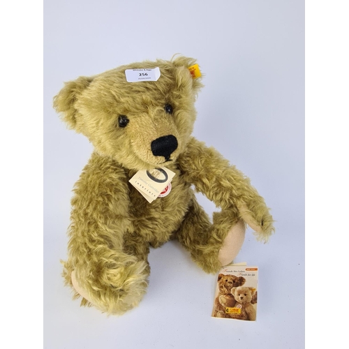 256 - A STEIFF 004810 DARK BLONDE CLASSIC TEDDY BEAR