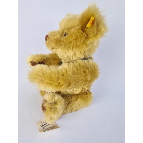 258 - A STEIFF 654756 GENUINE MOHAIR TEDDY BEAR MADE EXCLUSIVELY FOR DANBURY MINT 2001