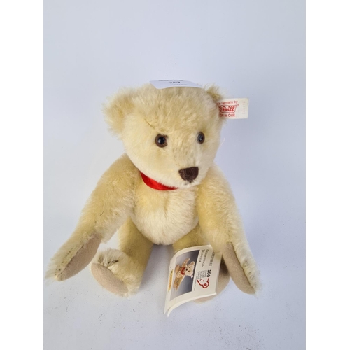 267 - A STEIFF 671043 ANNIVERSARY TEDDY BEAR CELEBRATING 100 YEARS OF STEIFF BEARS