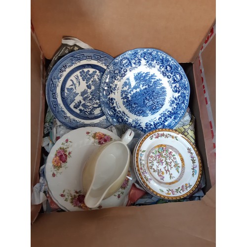 447 - TWELVE BOXES CONTAINING MIXED ITEMS TO INCLUDE MYOTT MEAKIN DINNERWARE, GLASSWARE, VARIOUS CERAMICS,... 